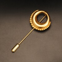 brosa-pin-semiluna-circulara-neteda-decorata-cultura-sinu